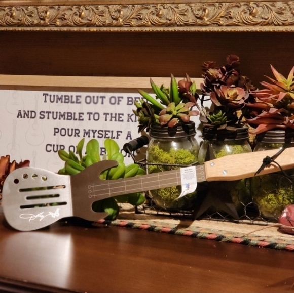 Dolly Parton Kitchen Towel Set and Guitar Spatula - Picture 2 of 5